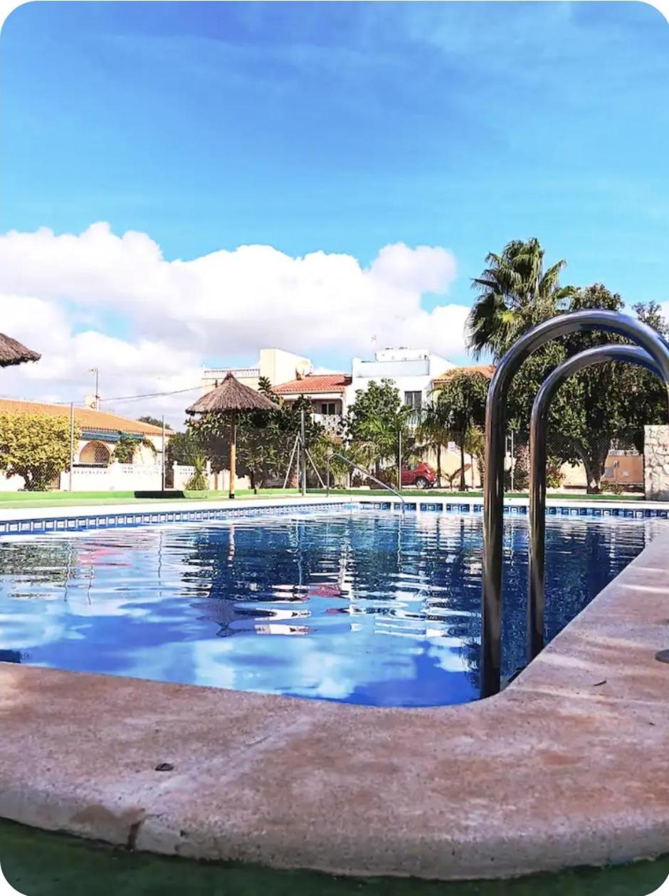 Cozy Bungalow In Urb La Marina With Shared Pool San Fulgencio Exteriör bild